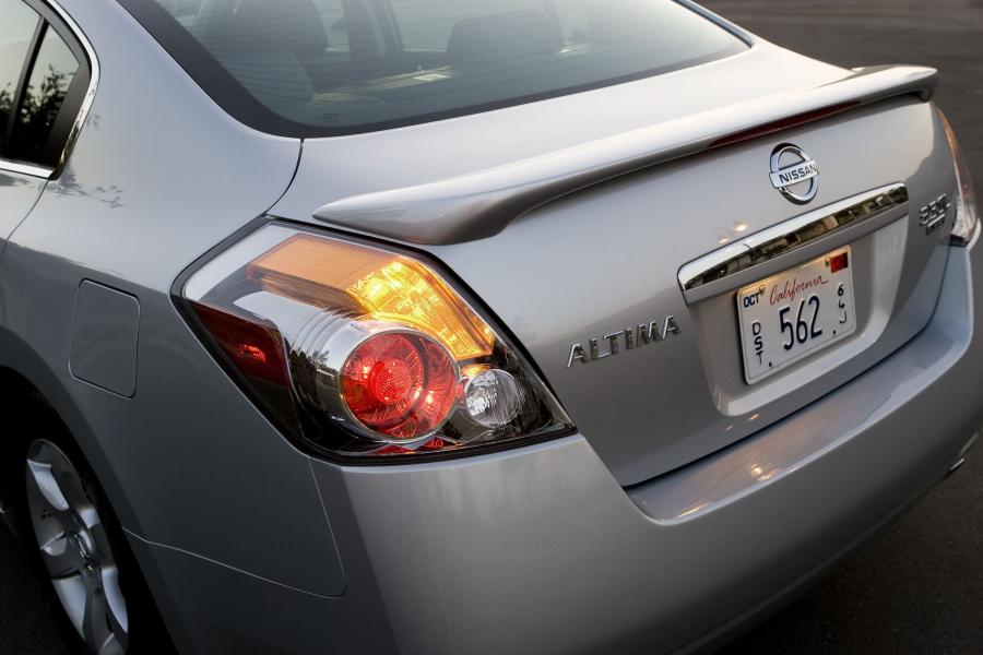 Nissan Altima V6 2007 года  (фото 20 из 37)